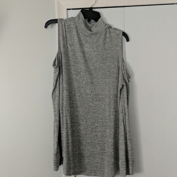 Top - Picture 1 of 2